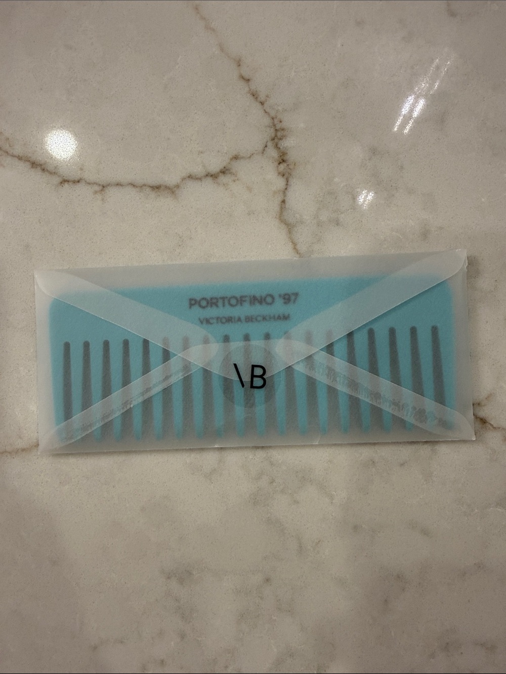 Victoria Beckham Portofino '97 Light Blue Pocket Comb with Frosted Case